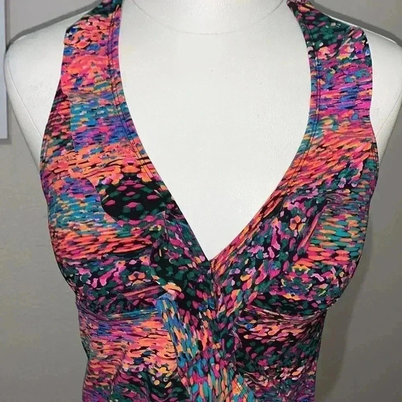 Love Your Assets by Spanx Ruffled Splatter Halter Swim Top - Picture 2 of 5